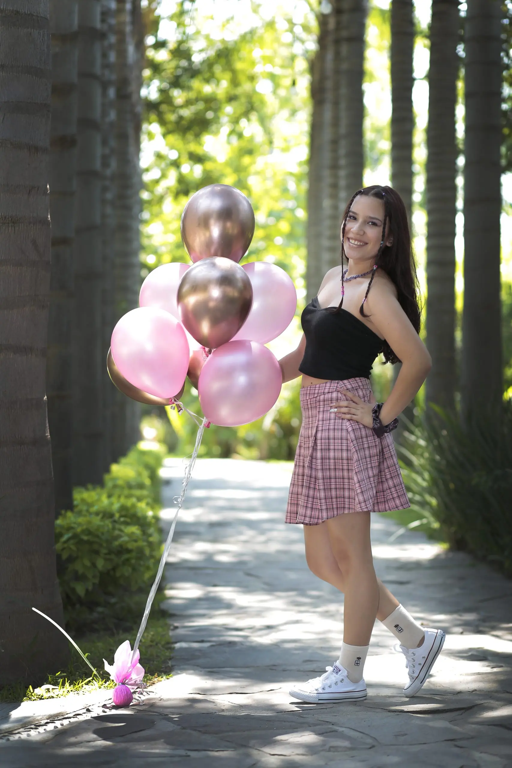 Sesión casual de XV años en Quinta El Edén retrato de Sofía con amigas