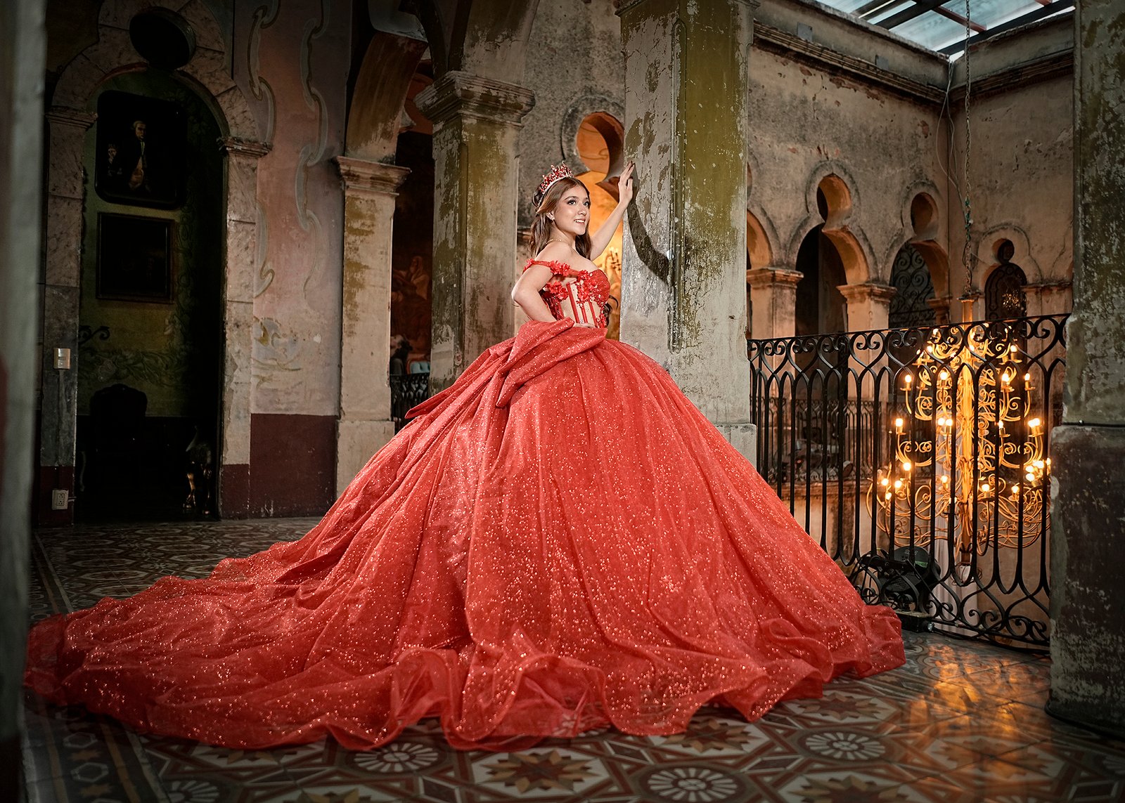El Palacio de las vacas retrato de quinceañera con luz natural y calidez