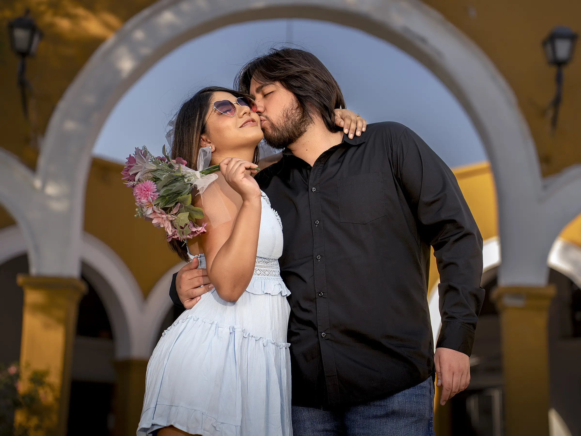Sesión de fotos en Pila Seca Tlaquepaque retrato romántico de Isidro y Anahí